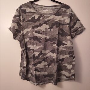 Old Navy Gray Camo Women's Short Sleeve Tee